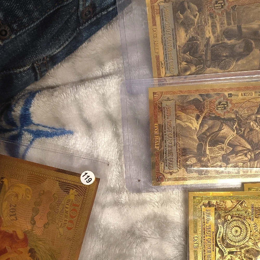 Goldback Collectible Note Set - Metallic Gold Design - Picture 6 of 12